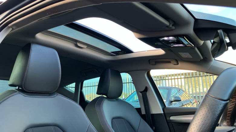 CUPRA Leon 1.5 TSI V1 Design Edition 5dr Petrol Hatchback